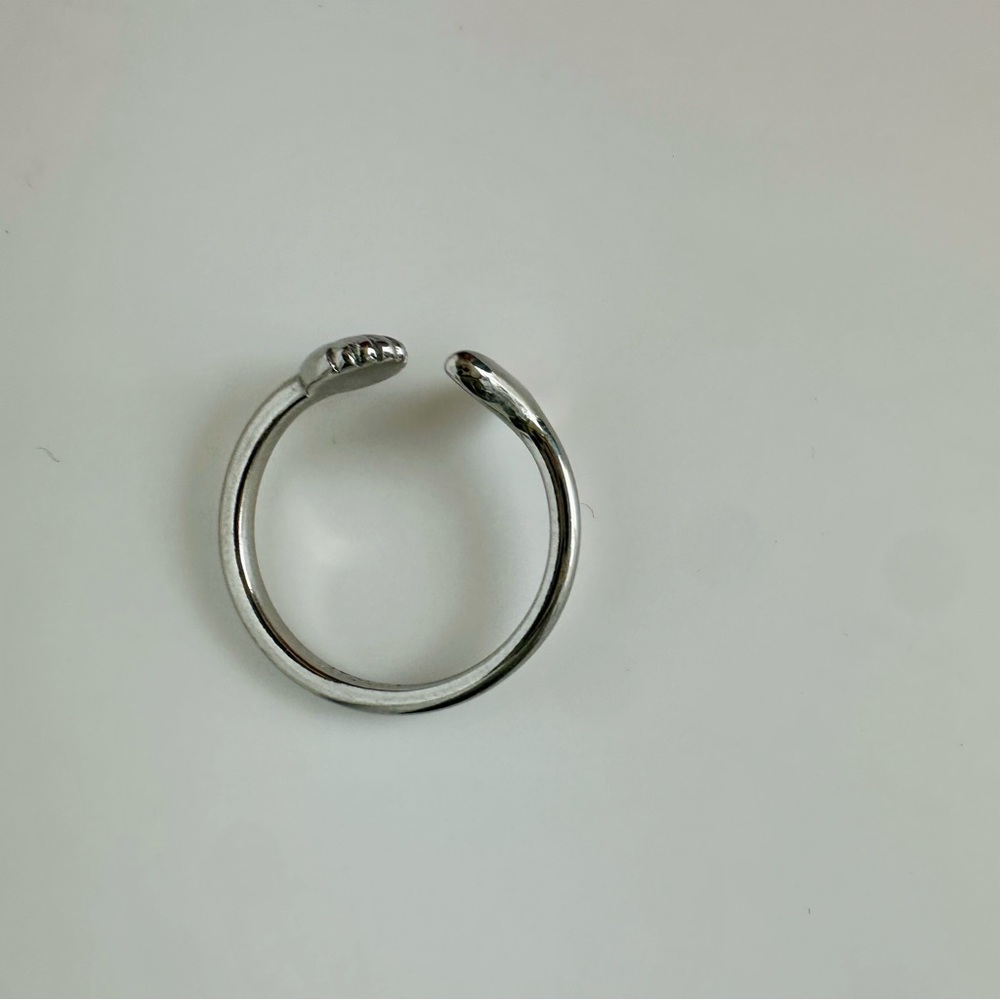 ATEOLA Open Island Ring✨Tarnish-Free Silver, Adjustable, Ocean Shell Theme - Picture 5 of 7